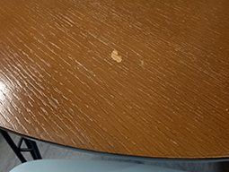 天板の脱色箇所